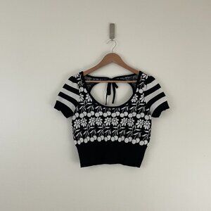 Anthropologie Maeve Trixie Daisies & Cherries Sweater Tee Size Small